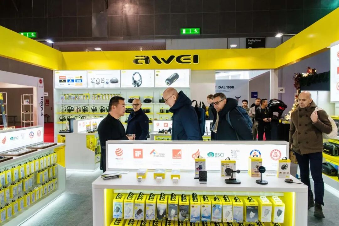 A Well-Known Chinese 3C Digital Brand Lands in Italy! Department Stores and Mobile Phone Shops Must Know This New "Channel" for Sourcing